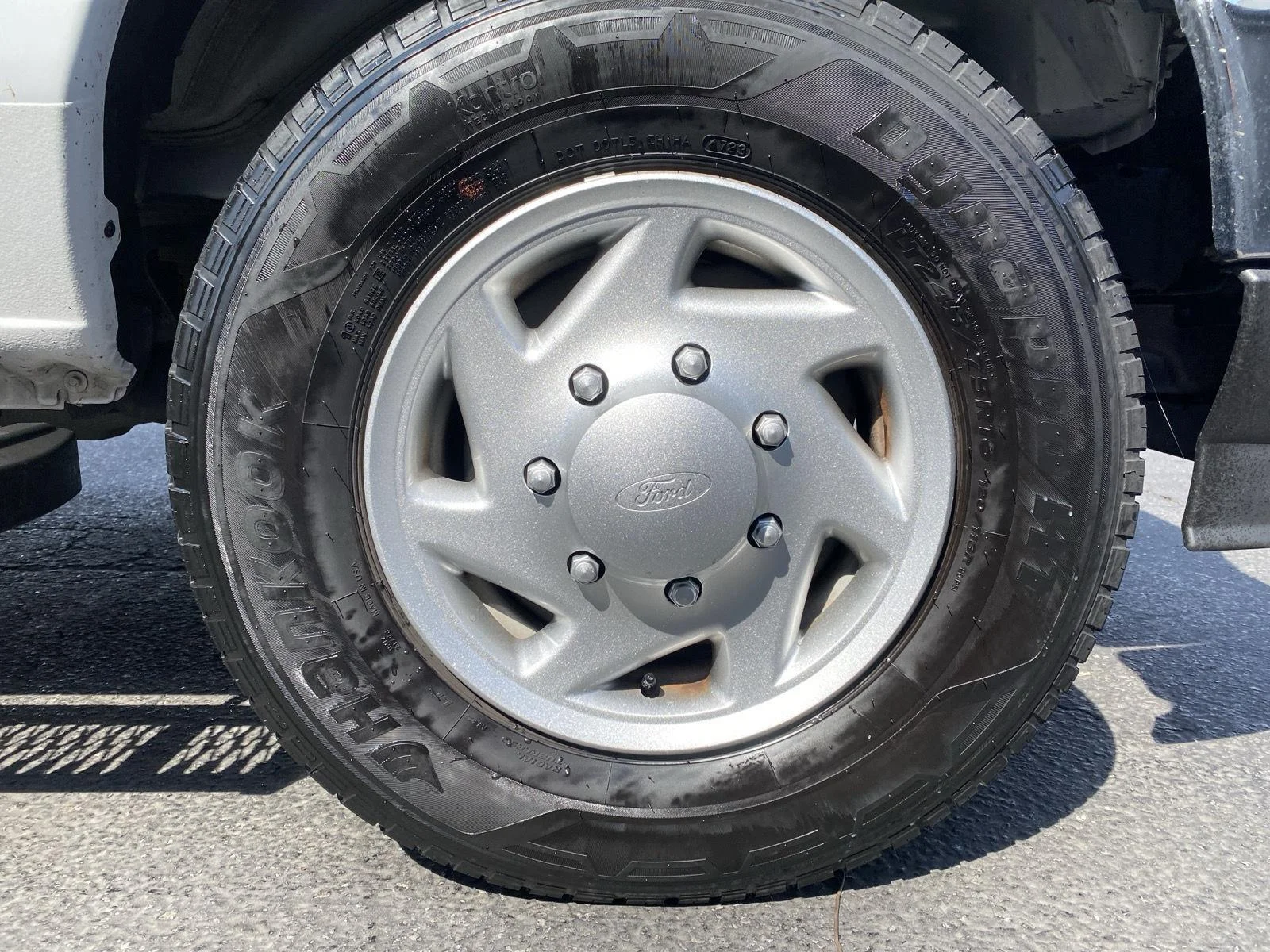 Used 2025 Wh Ford  image 9
