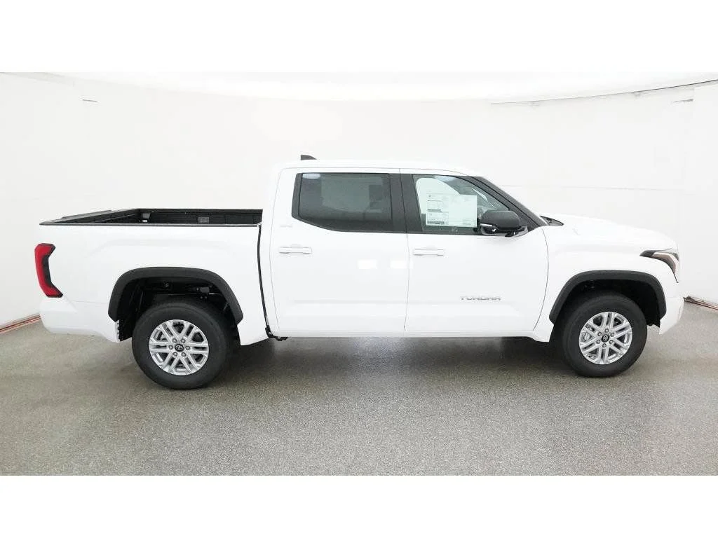 New 2026 Ice Cap Toyota SR5 image 14