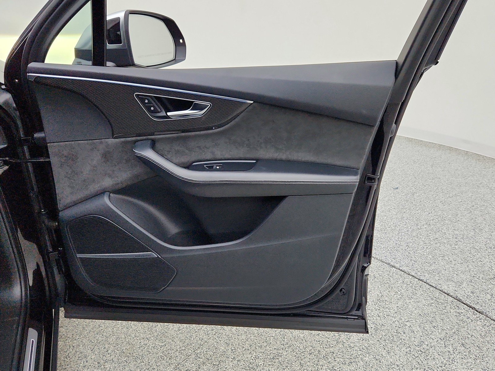 Used 2022 Mythos Black Metallic Audi Premium Plus image 31