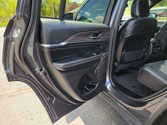 Used 2022 Gray Jeep Overland image 23