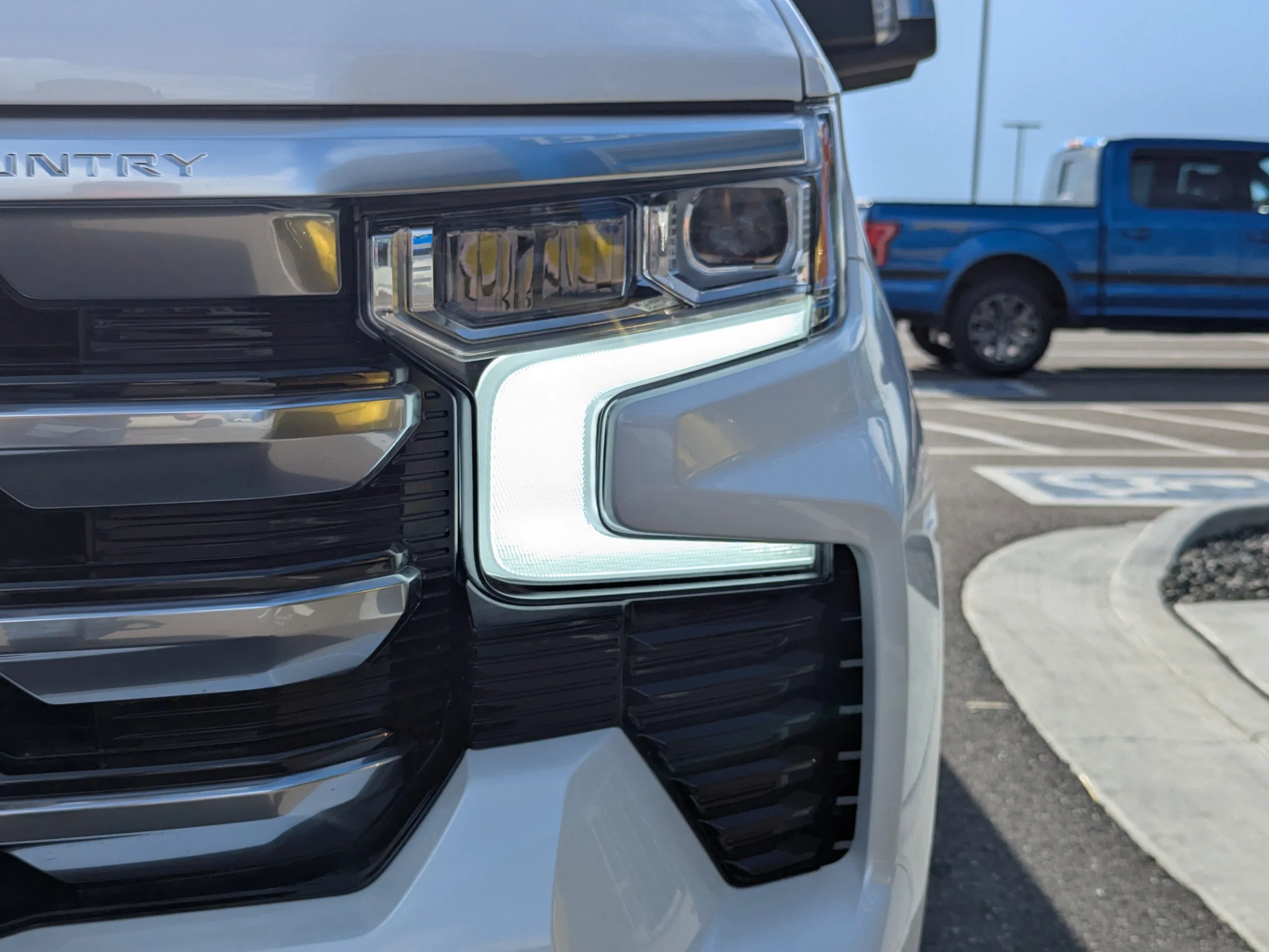 2025 Chevrolet Silverado 1500 High Country - Photo 47