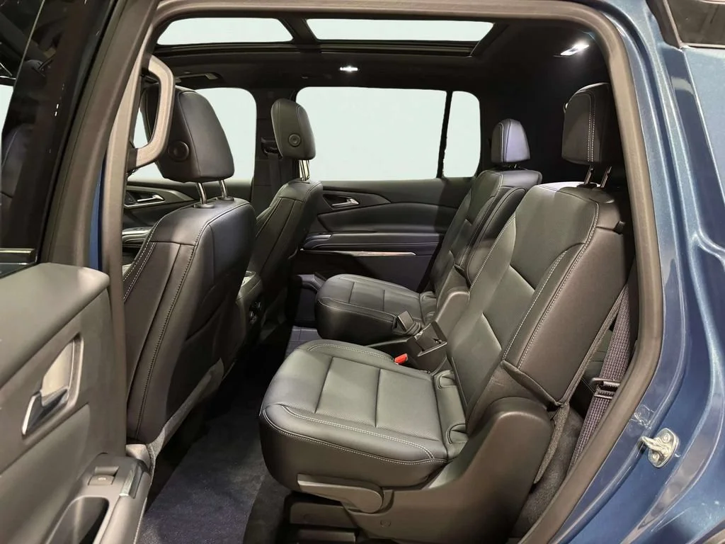 2025 Chevrolet Traverse LT - Photo 23