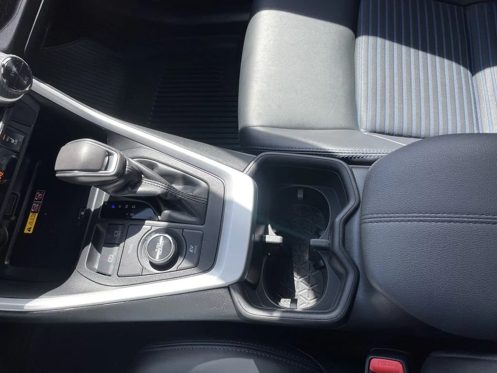 Used 2024 Wind Chill Pearl/Midnight Black Metallic Toyota Hybrid XSE image 23