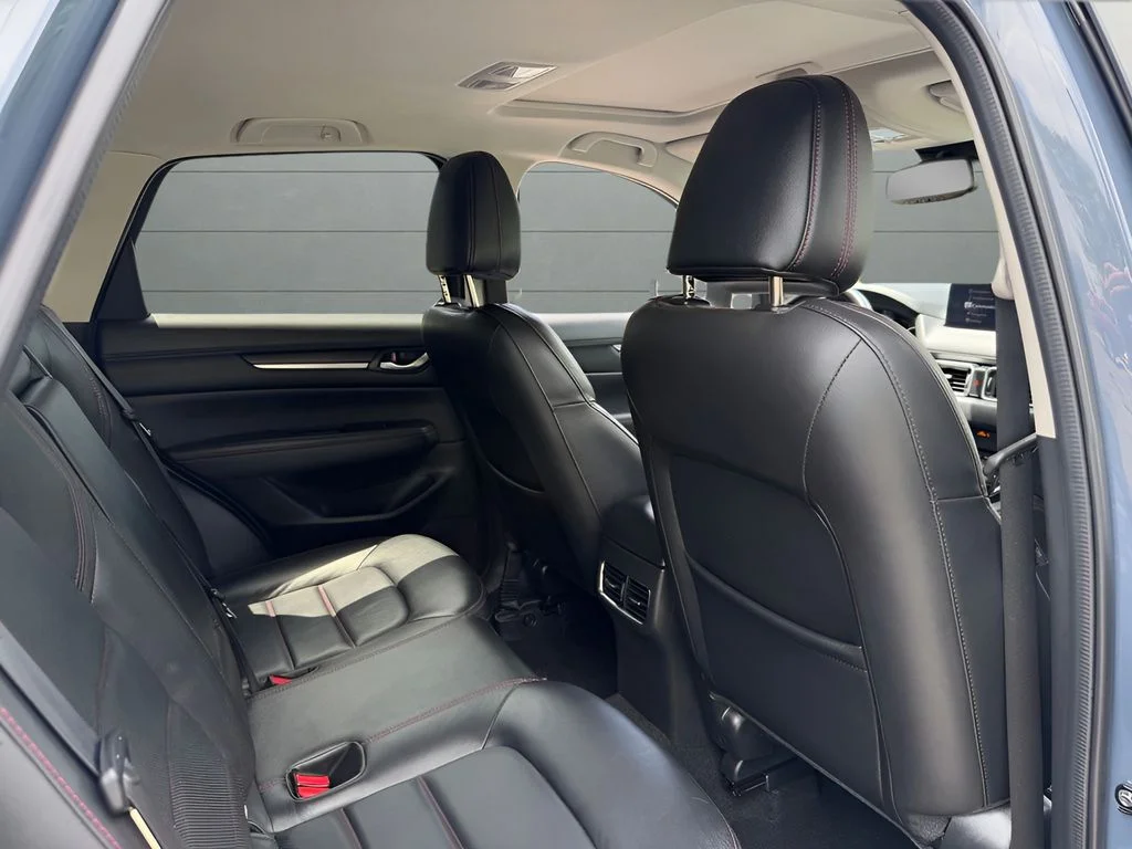 Used 2024 Gray Mazda 2.5 S Carbon Edition image 27