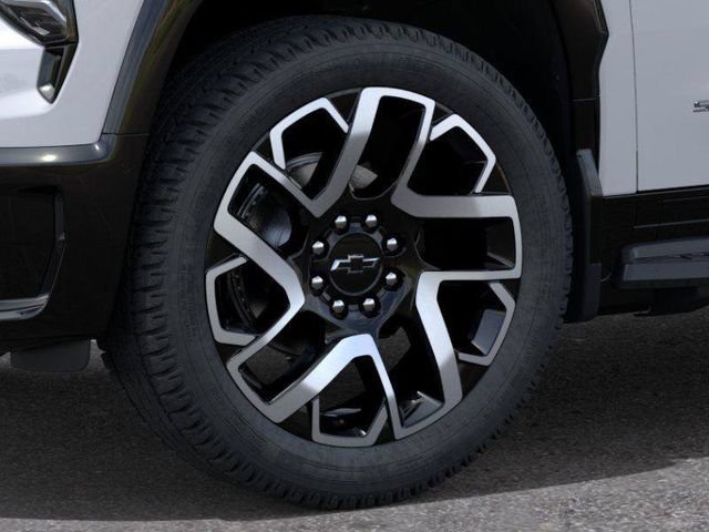 2025 Chevrolet Silverado EV RST - Max Range - 8