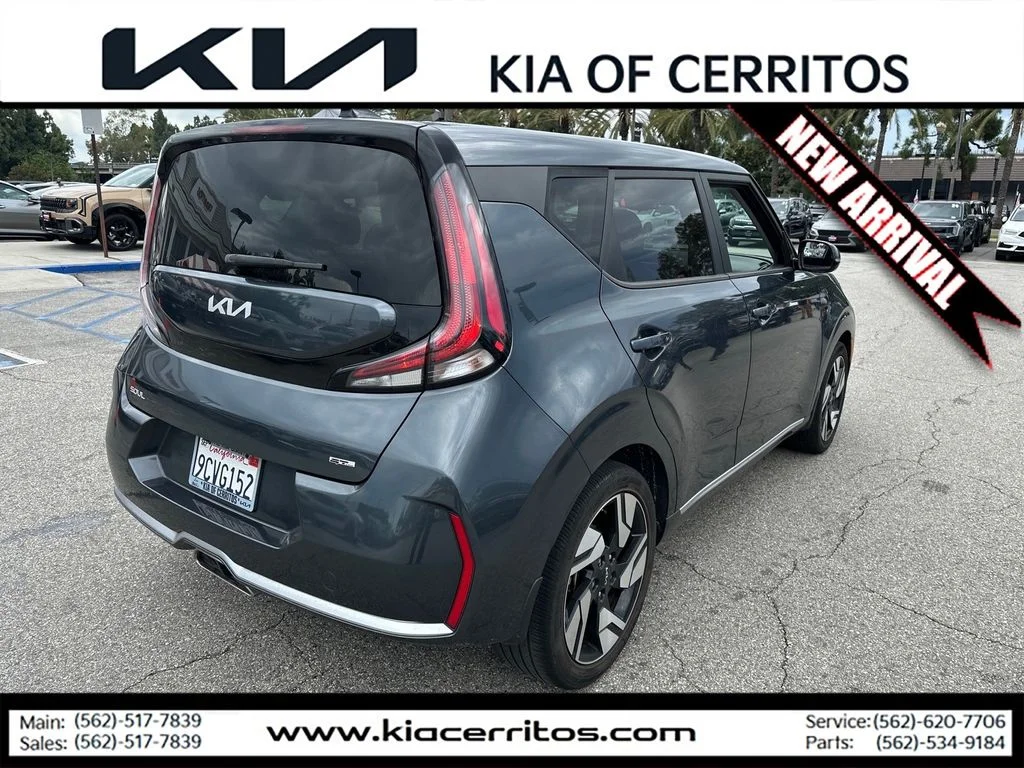 Used 2023 Gray Kia GT-Line image 5
