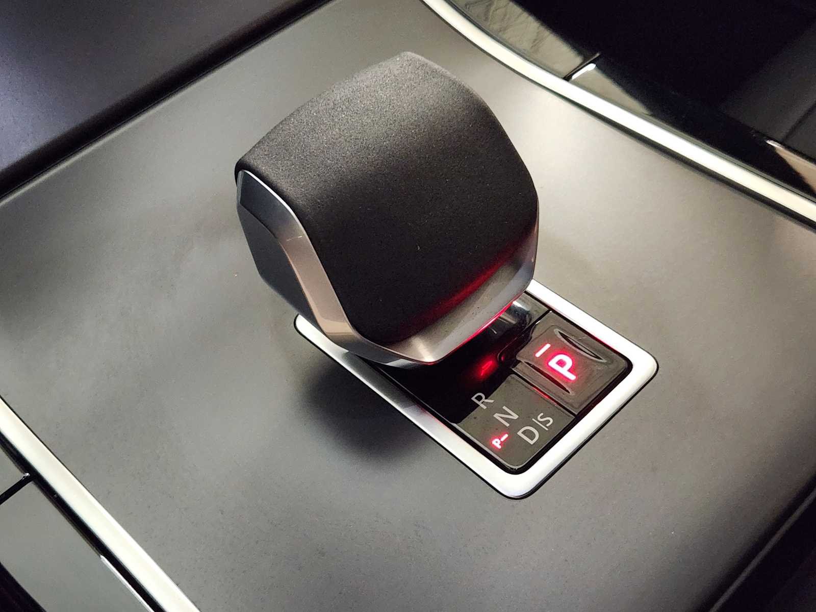 Used 2026 Fuji White Land Rover Core S image 19