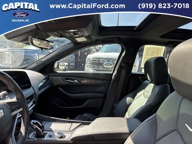 Used 2025 Silver Cadillac V-Series image 22