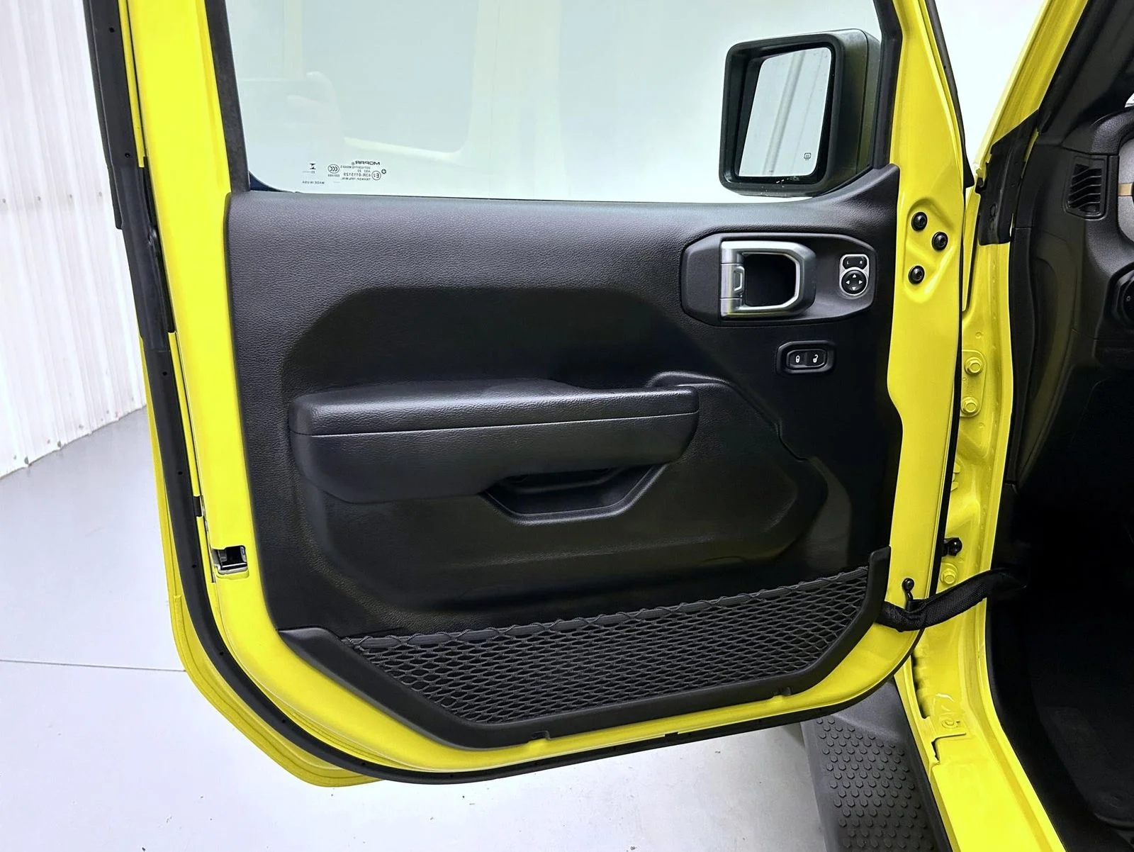 Used 2024 Yellow Jeep Sport S image 9