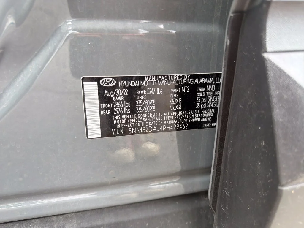 Used 2023 Hampton Gray Hyundai SEL image 32