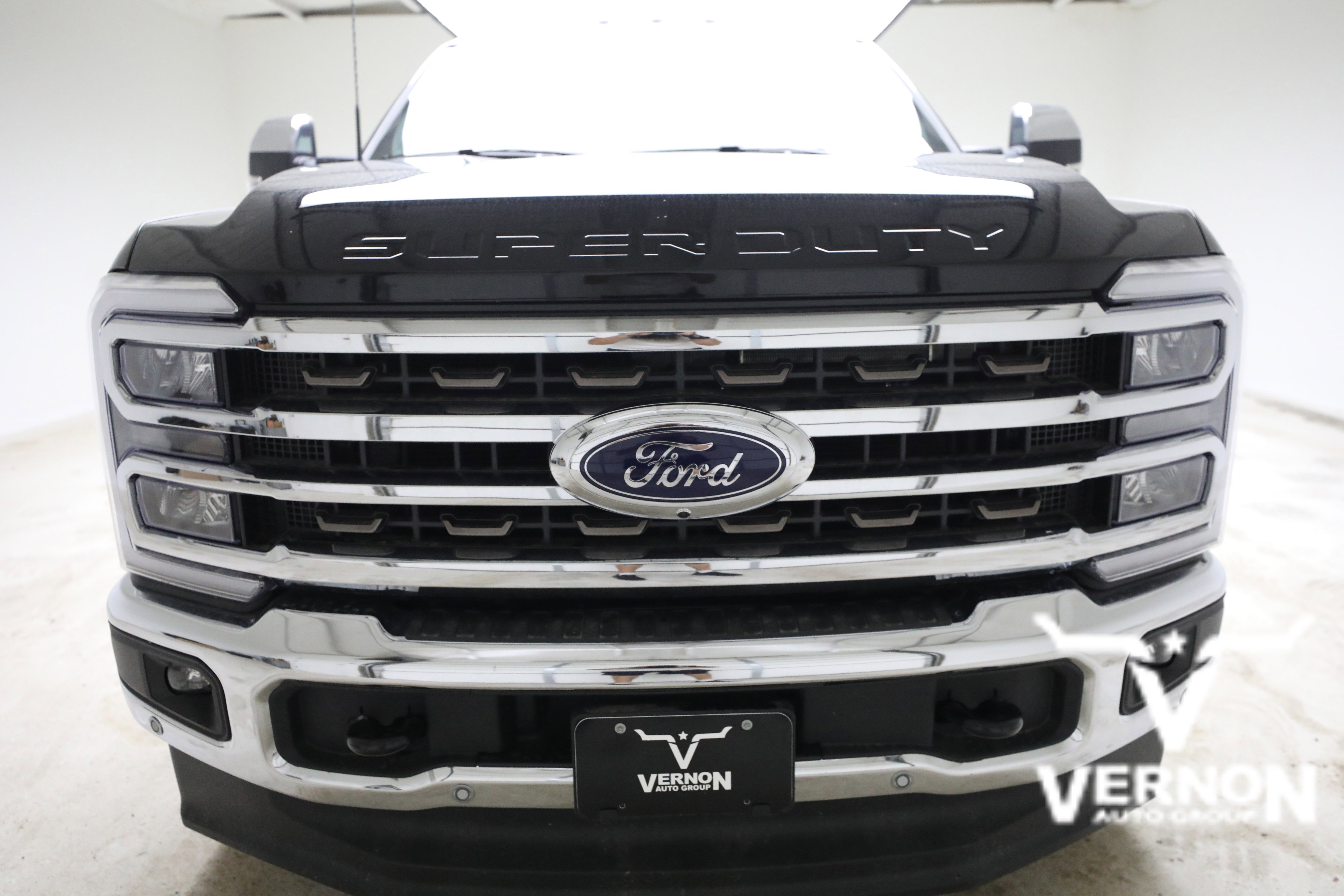 New 2026 Agate Black Metallic Ford  image 8