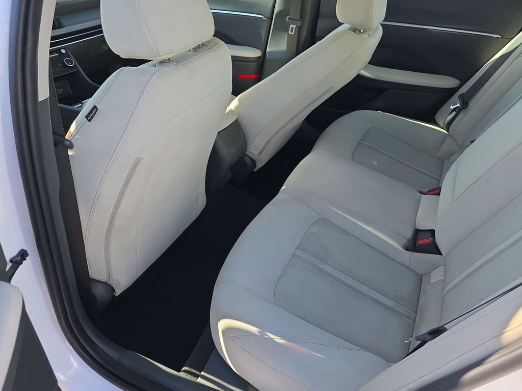 2025 Hyundai Sonata SEL - Photo 27