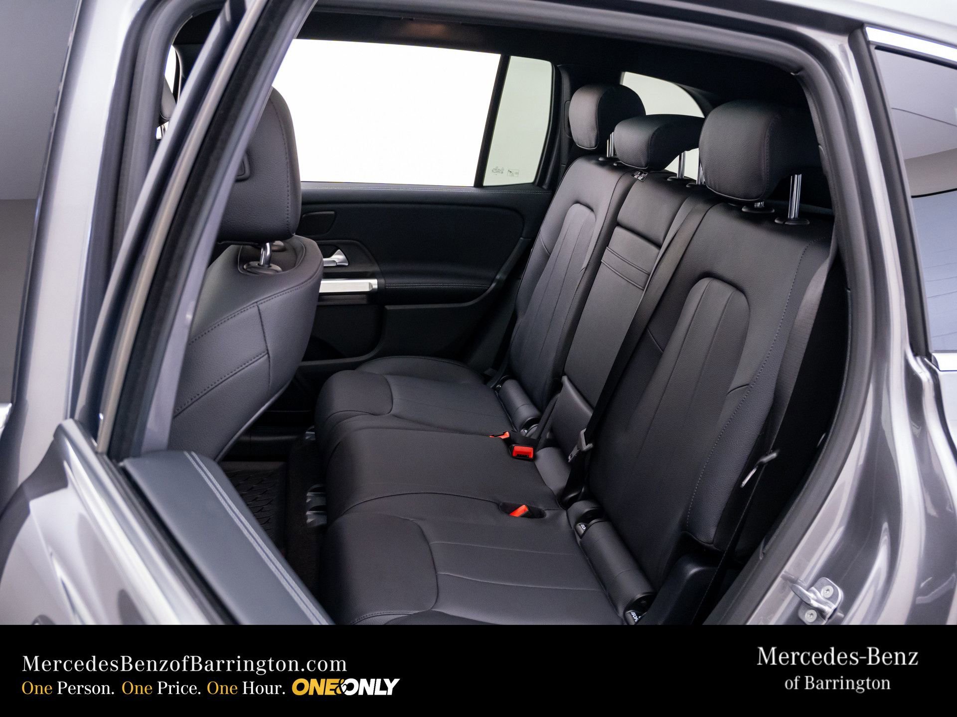 New 2026 Mountain Grey Metallic Mercedes-Benz GLB 250 image 60