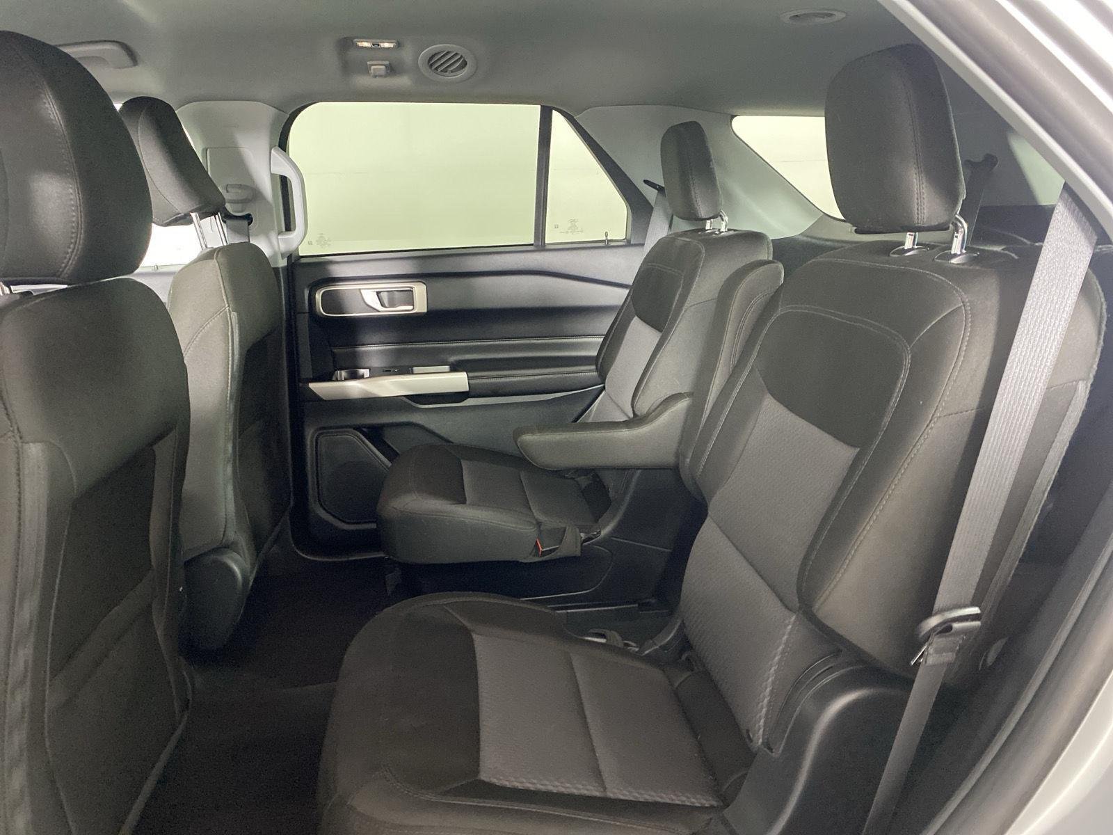 Used 2024 Iconic Silver Ford XLT image 32