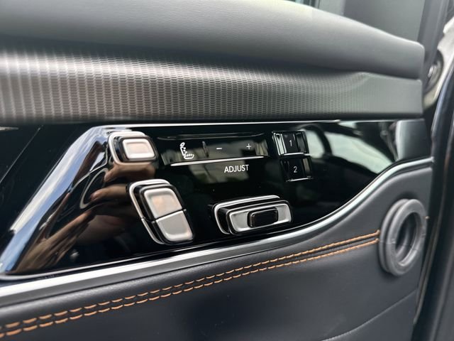 New 2026 Black Jeep Summit Reserve image 11