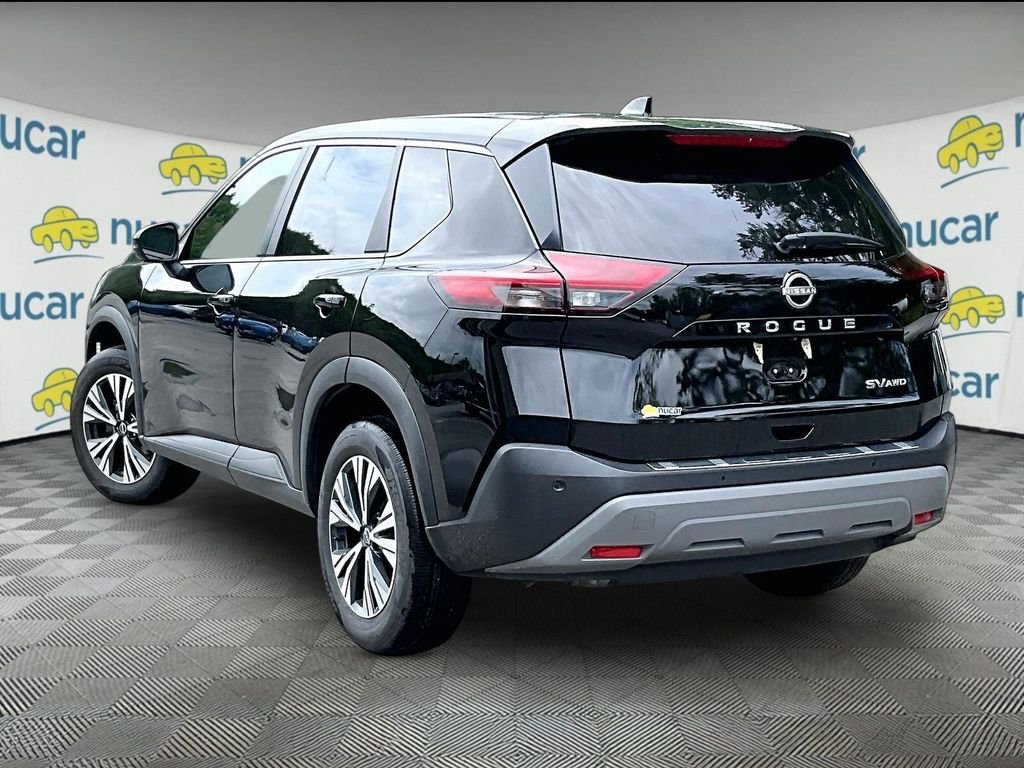 Used 2022 Black Nissan SV image 4