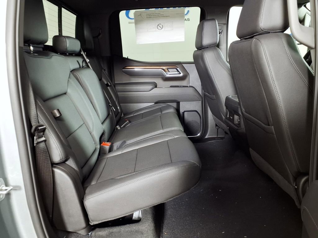 2026 Chevrolet Silverado 1500 LT - Photo 10