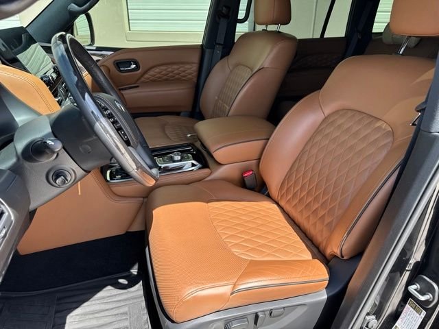 Used 2024 Black INFINITI Sensory image 10