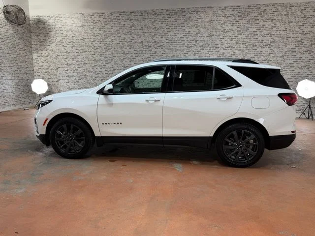 Used 2024 Summit White Chevrolet RS image 4
