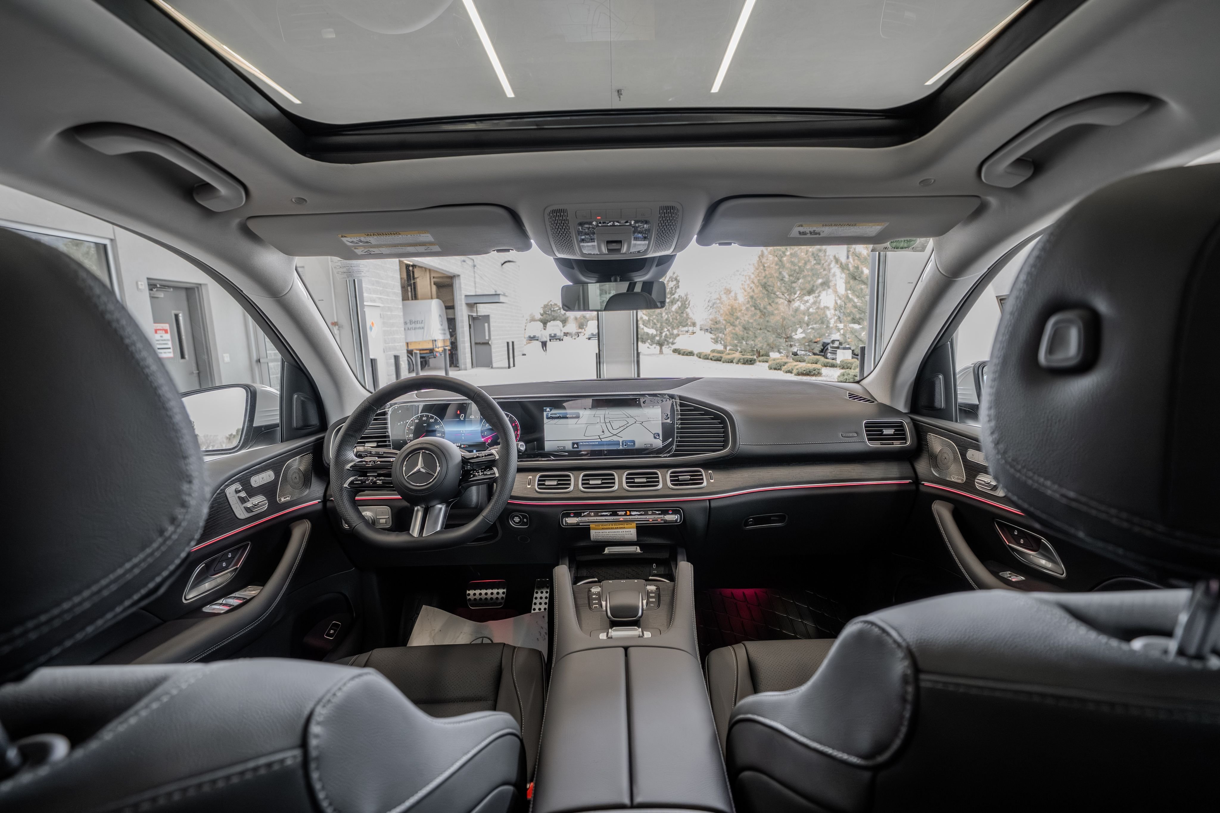New 2026 MANUFAKTUR Moonlight White Metallic Mercedes-Benz GLS 450 image 27