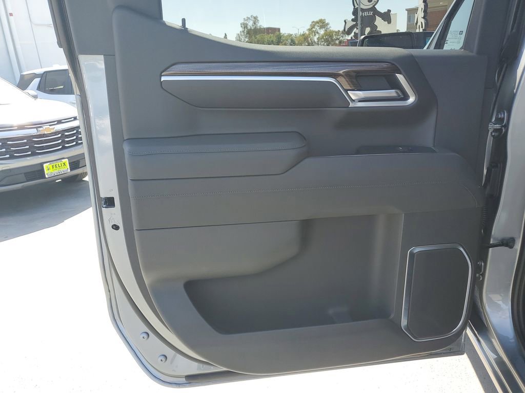 New 2026 Sterling Gray Metallic Chevrolet RST image 16