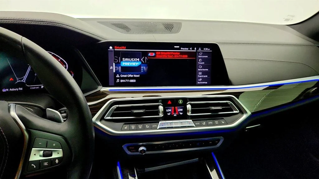 Used 2020 Manhattan Green Metallic BMW xDrive40i SAV w/ Vernasca Leather & Convenience Pkg image 19