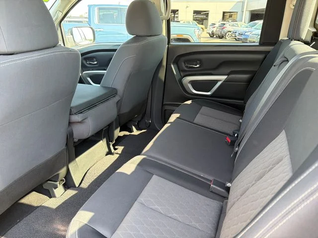 Used 2022 White Nissan SV image 21