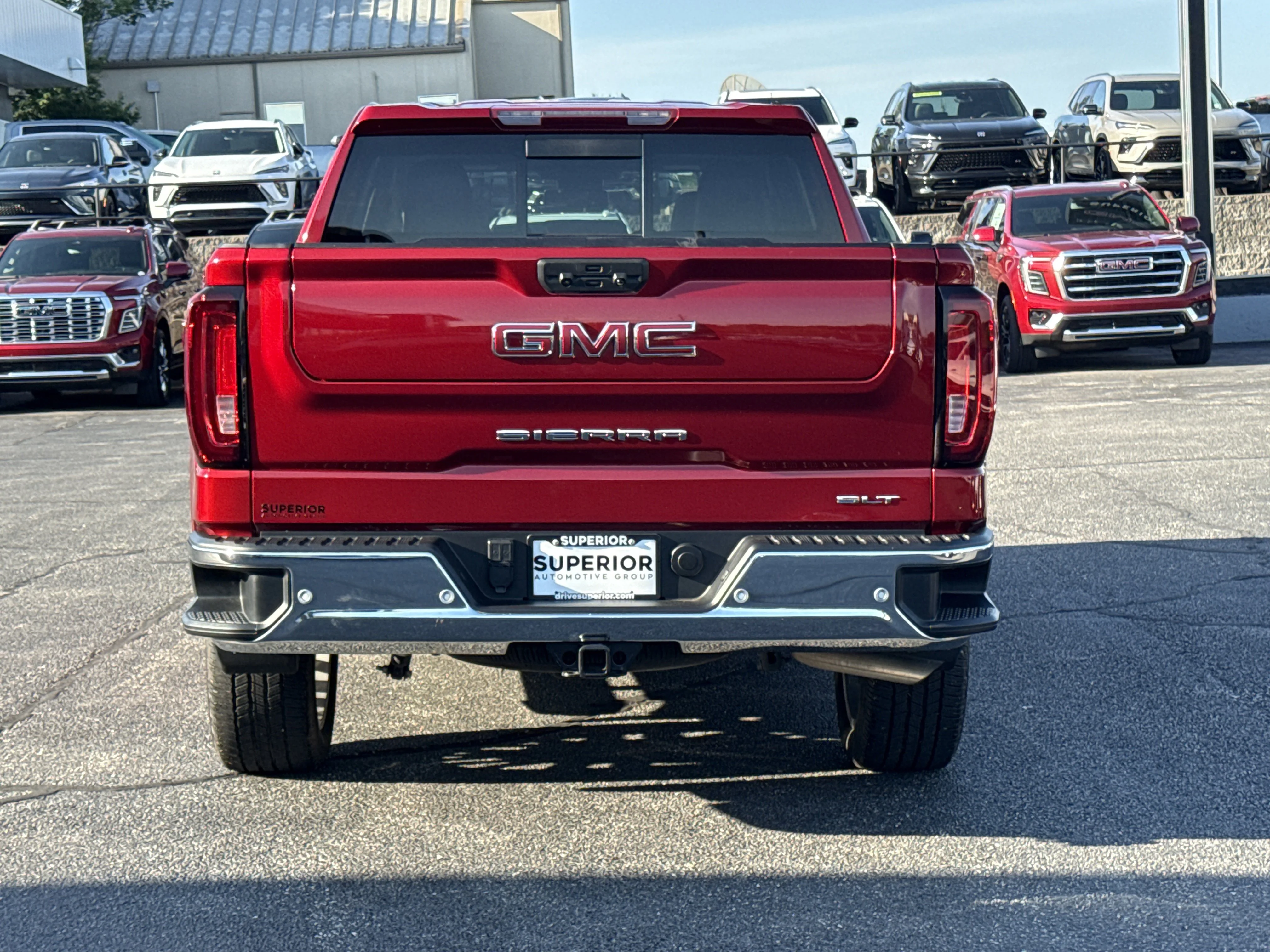 Used 2024 Volcanic Red Tintcoat GMC SLT 4WD image 3