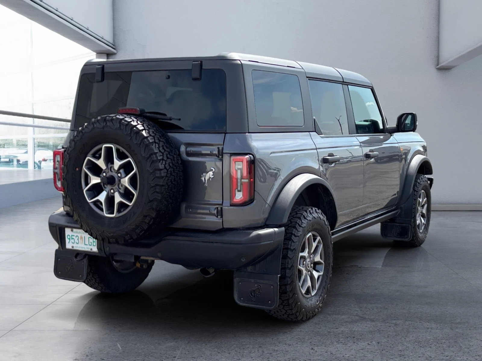 Used 2024 Gray Ford Badlands image 5