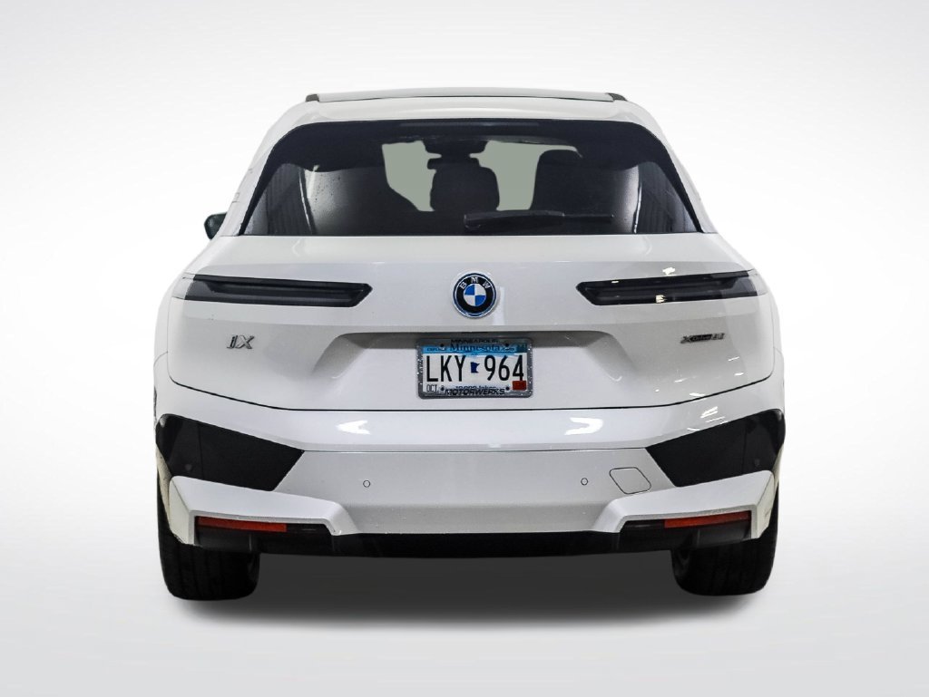 Certified Used 2024 White Metallic BMW xDrive50 image 3