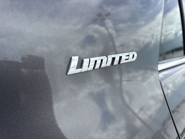 Used 2019 Gray Toyota Limited image 25