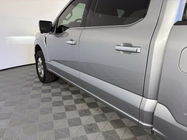 Used 2023 Silver Ford Lariat image 10
