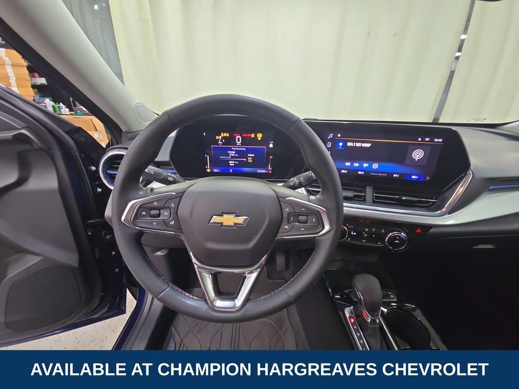 2024 Chevrolet Trax LT - Photo 14