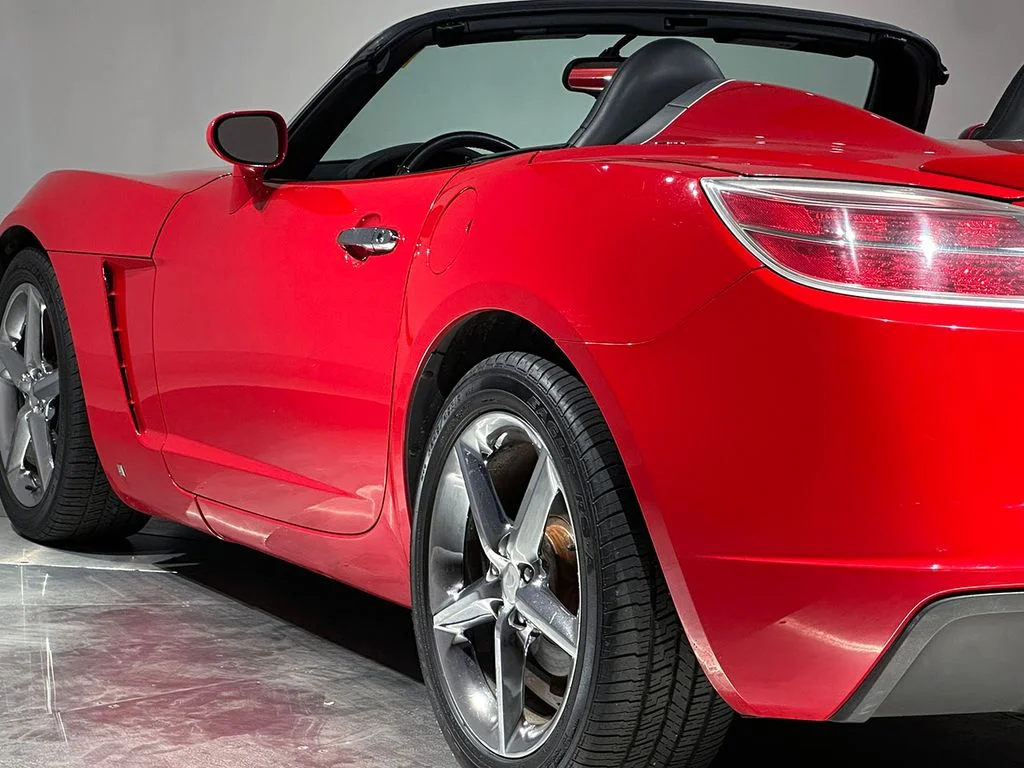 Used 2007 Red Saturn Base image 28
