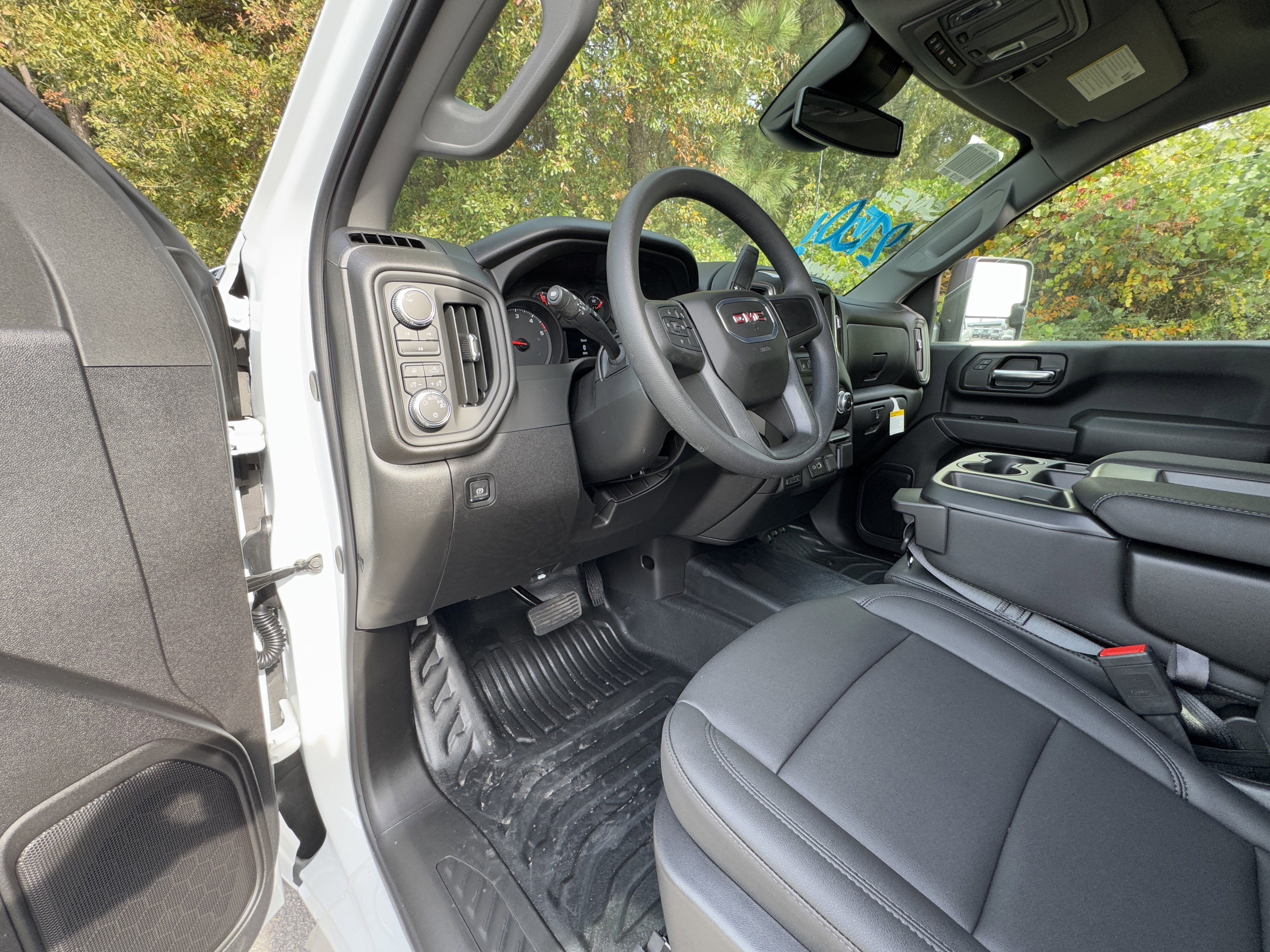 2026 GMC Sierra 2500HD Pro - Photo 9