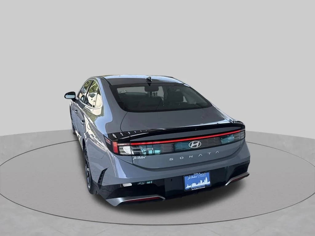 Used 2025 Blue Hyundai SEL image 7