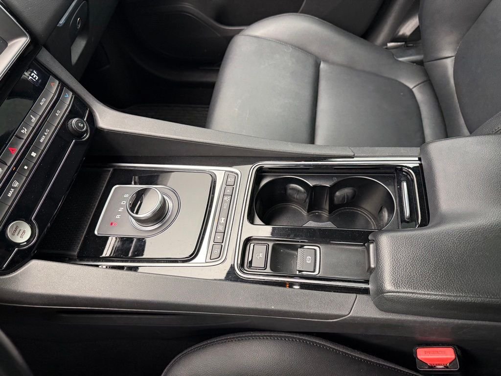 Used 2019 Silver Jaguar 25t Premium image 52