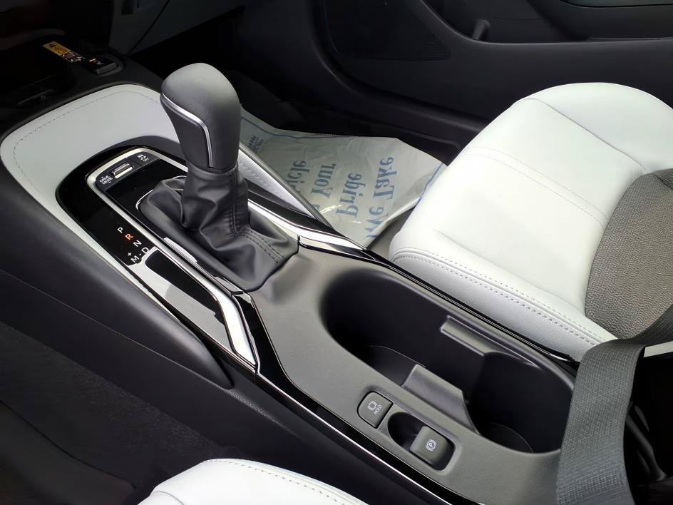 New 2026 Wind Chill Pearl Toyota XSE image 13