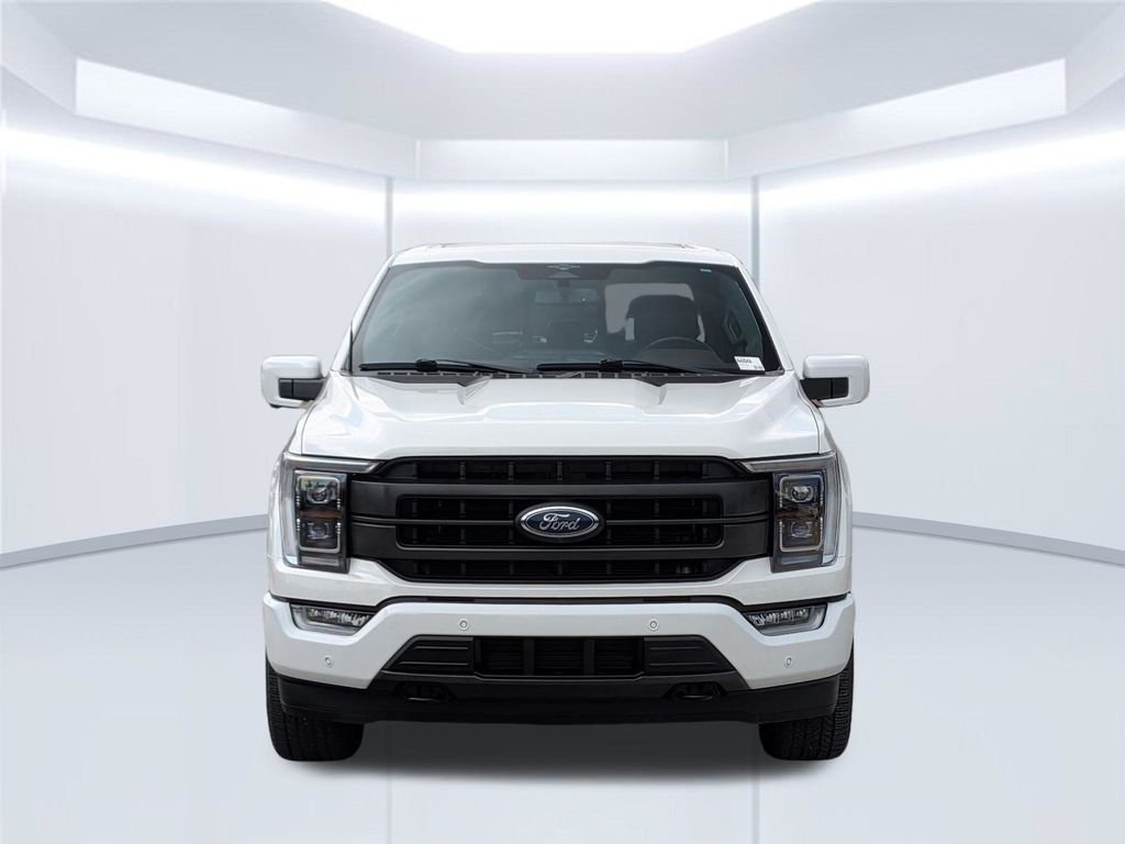 Used 2023 White Ford Lariat image 11