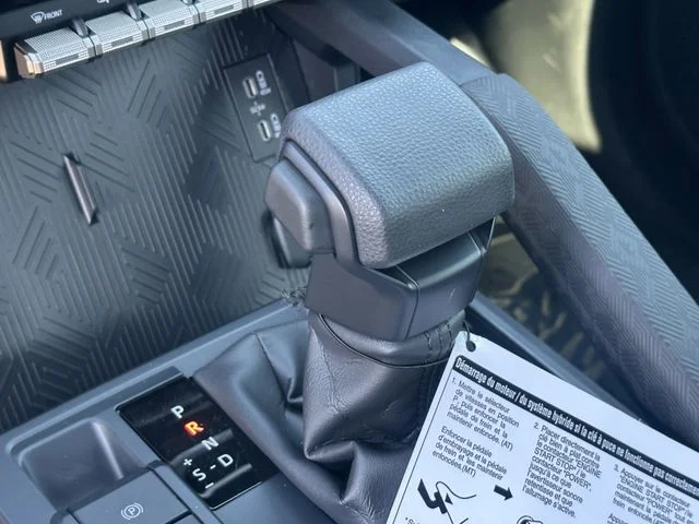 2025 Toyota Tacoma SR5 - Photo 19