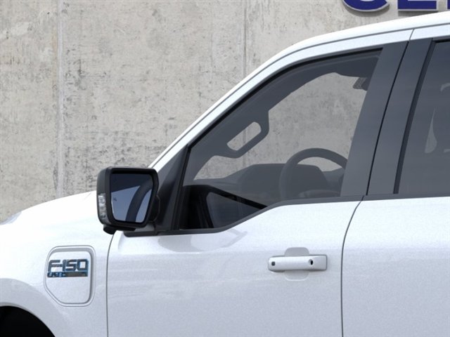 2025 Ford F-150 Lightning Flash - Photo 20