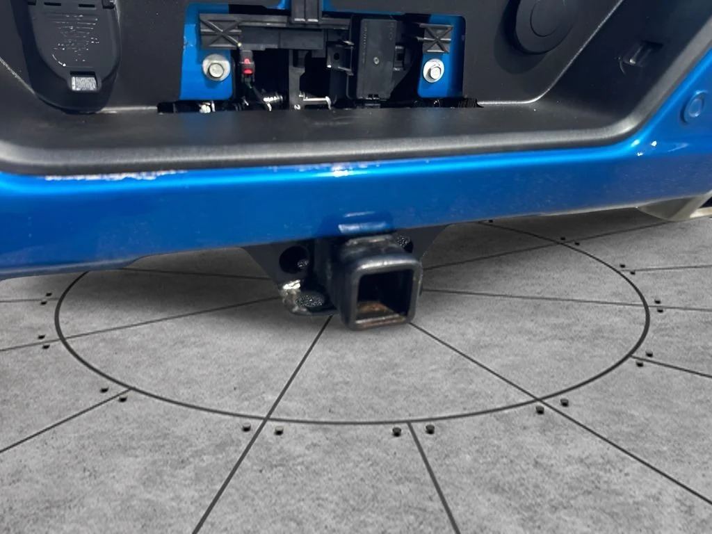 Used 2023 Blue GMC AT4 image 30