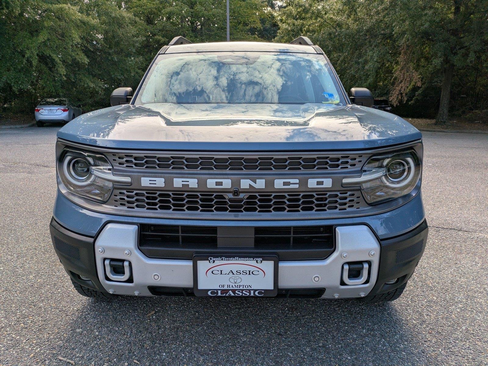 Used 2025 Azure Gray Metallic Tri-Coat Ford Badlands image 9