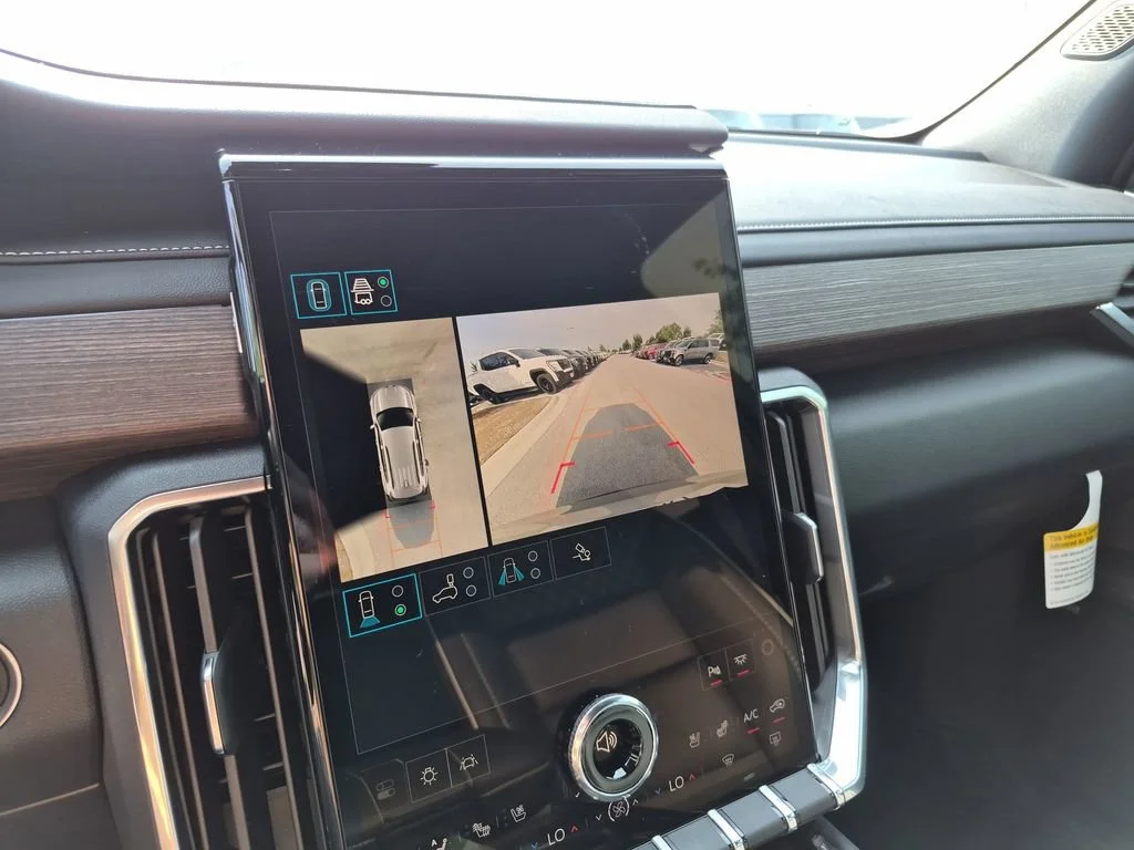 2026 GMC Acadia Denali - Photo 27