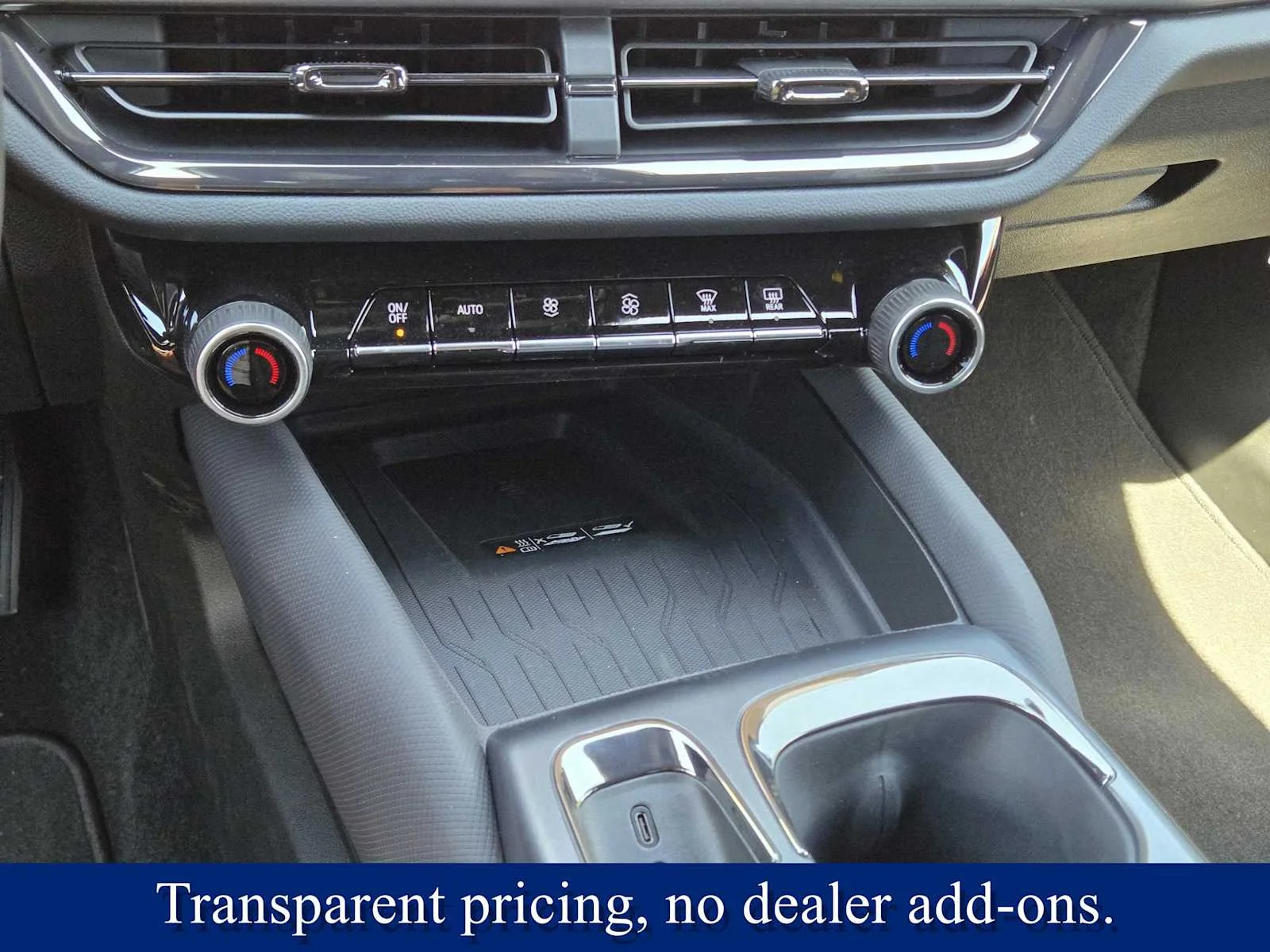 2025 Chevrolet Equinox EV RS - Photo 29
