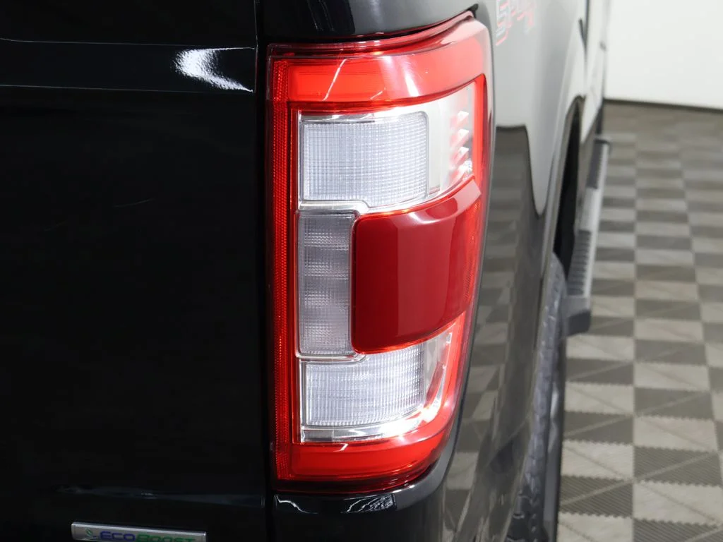 Used 2023 Agate Black Metallic Ford Lariat image 20