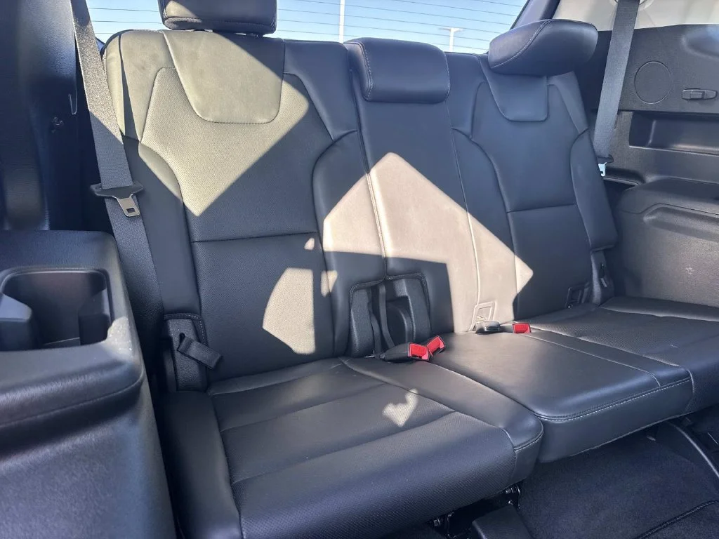 Used 2024 Black Kia S image 9