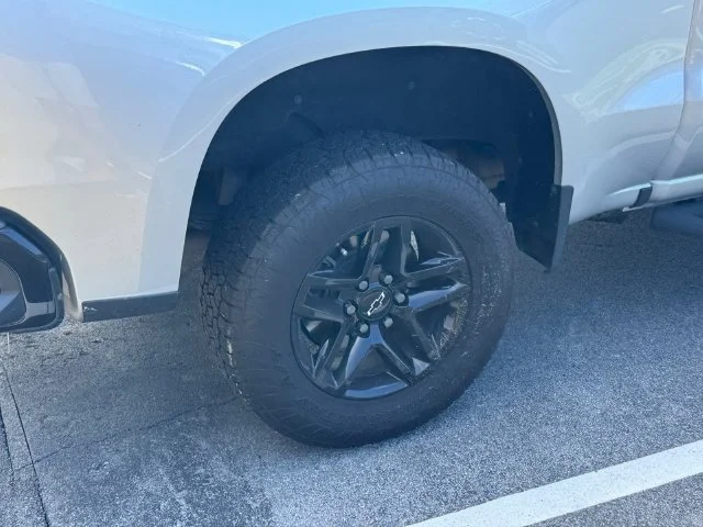 Used 2019 Silver Chevrolet LT Trail Boss image 17