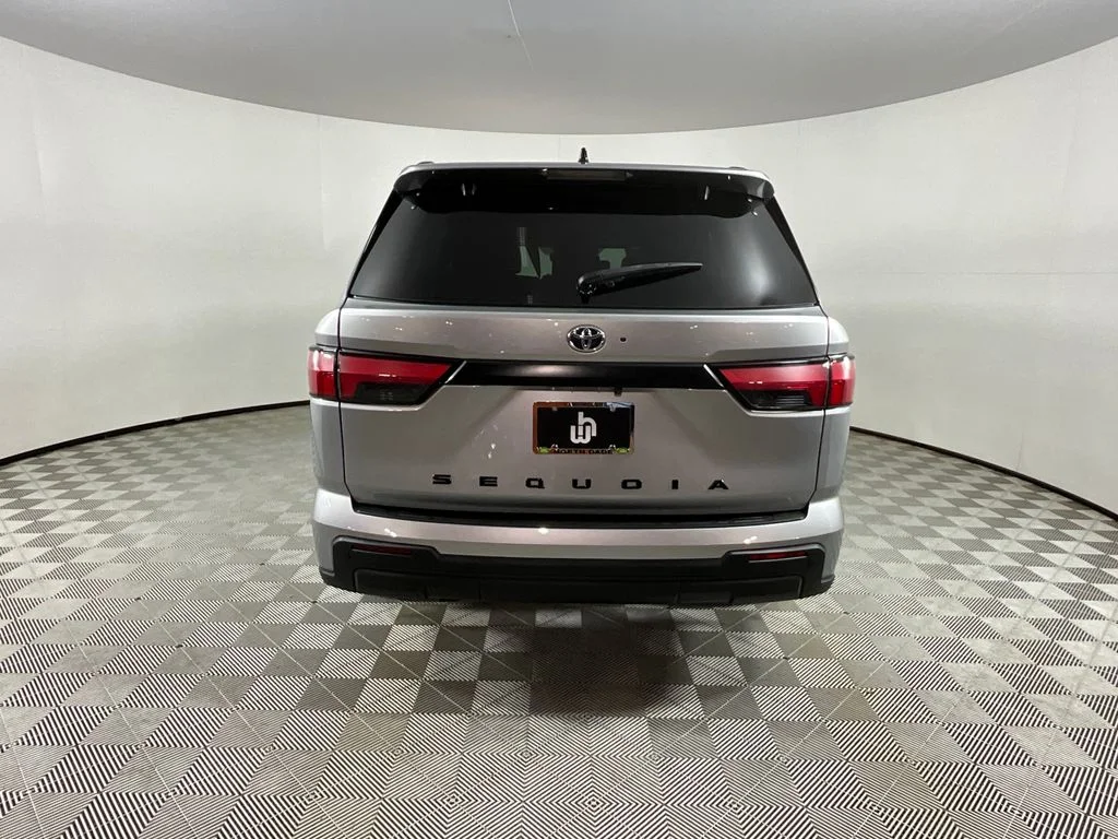 Used 2023 Silver Toyota SR5 image 7