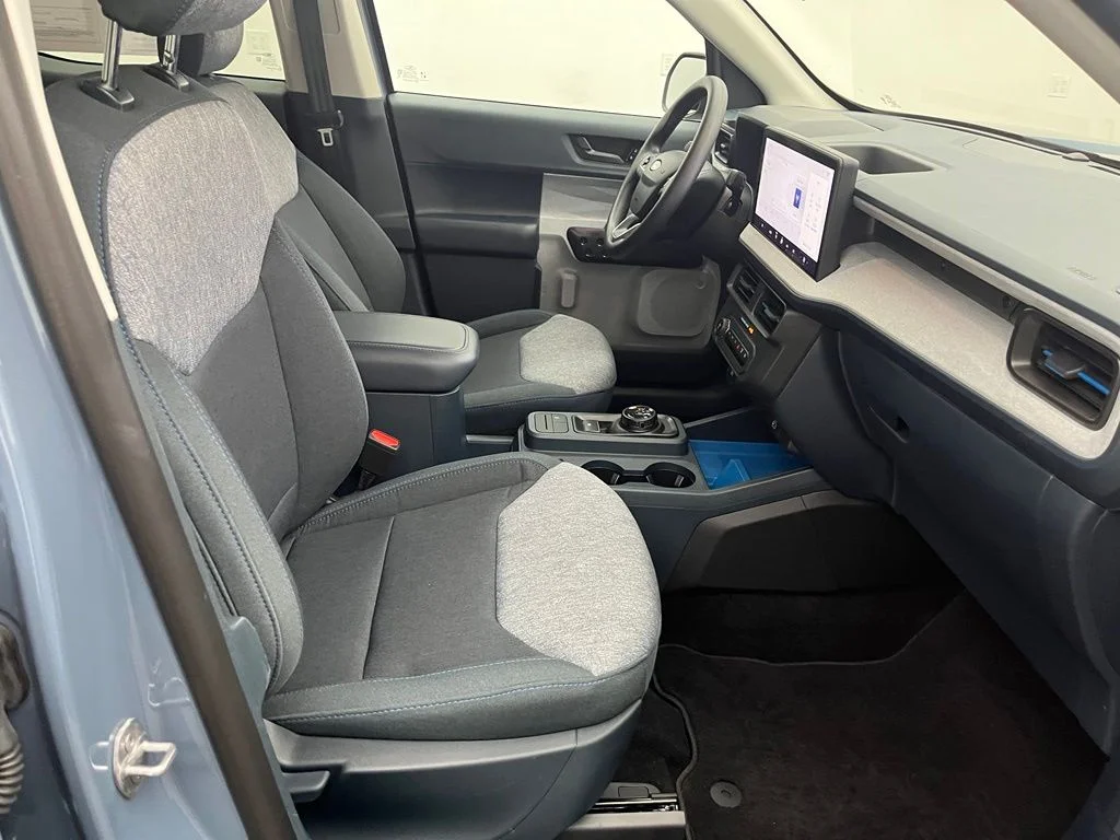 Used 2025 Gray Ford XLT image 31